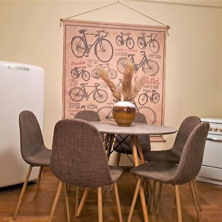 Central Museum Comfort Appartment 아테네 외부 사진